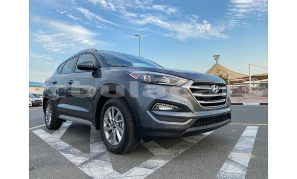 Buy Import Hyundai Tucson White Car in Import - Dubai in Central Buy Import Hyundai Tucson White Car in Import - Dubai in Central