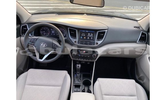 Buy Import Hyundai Tucson White Car in Import - Dubai in Central Buy Import Hyundai Tucson White Car in Import - Dubai in Central