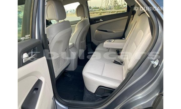 Buy Import Hyundai Tucson White Car in Import - Dubai in Central Buy Import Hyundai Tucson White Car in Import - Dubai in Central