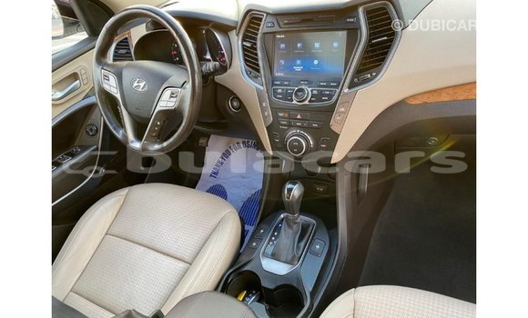 Buy Import Hyundai Santa Fe White Car in Import - Dubai in Central Buy Import Hyundai Santa Fe White Car in Import - Dubai in Central