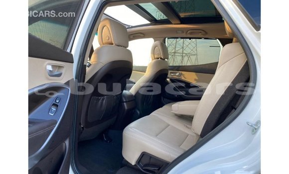 Buy Import Hyundai Santa Fe White Car in Import - Dubai in Central Buy Import Hyundai Santa Fe White Car in Import - Dubai in Central
