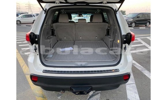 Buy Import Toyota Highlander White Car in Import - Dubai in Central Buy Import Toyota Highlander White Car in Import - Dubai in Central