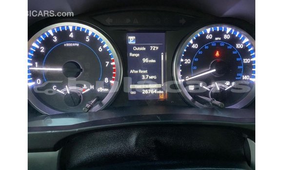 Buy Import Toyota Highlander White Car in Import - Dubai in Central Buy Import Toyota Highlander White Car in Import - Dubai in Central