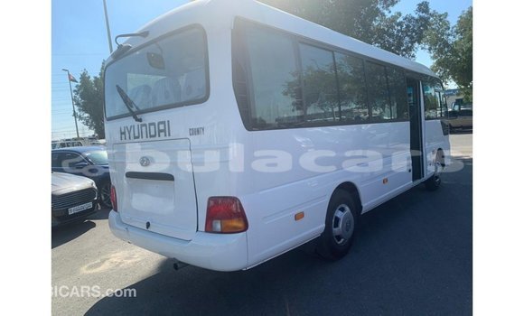 Buy Import Hyundai Accent White Car in Import - Dubai in Central Buy Import Hyundai Accent White Car in Import - Dubai in Central