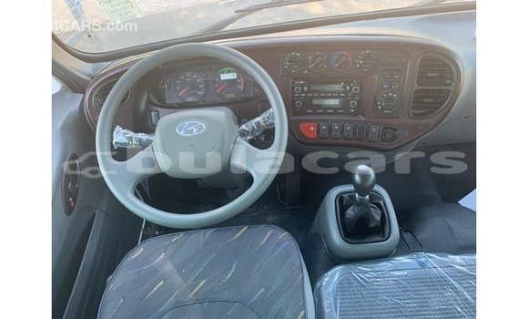 Buy Import Hyundai Accent White Car in Import - Dubai in Central Buy Import Hyundai Accent White Car in Import - Dubai in Central