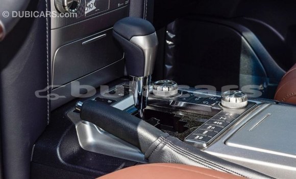 Acheter Import Voiture Toyota Land Cruiser Noir à Import - Dubai, Central Acheter Import Voiture Toyota Land Cruiser Noir à Import - Dubai, Central