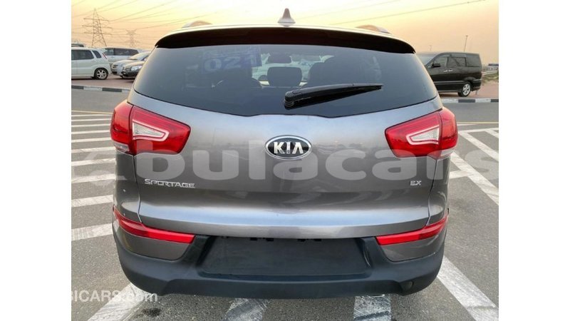 Big with watermark kia sportage central import dubai 5828