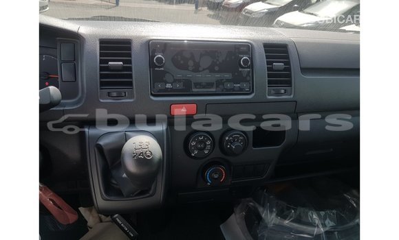 Buy Import Toyota Hiace White Car in Import - Dubai in Central Buy Import Toyota Hiace White Car in Import - Dubai in Central