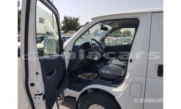 Buy Import Toyota Hiace White Car in Import - Dubai in Central Buy Import Toyota Hiace White Car in Import - Dubai in Central