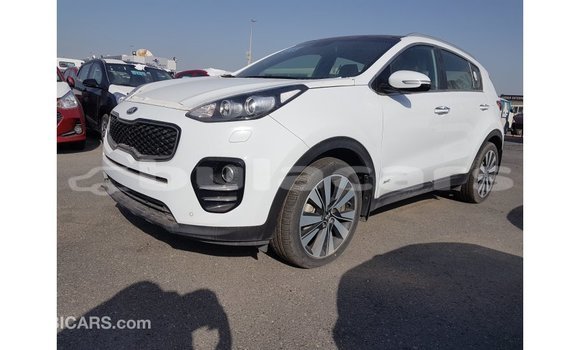 Buy Import Kia Sportage White Car in Import - Dubai in Central Buy Import Kia Sportage White Car in Import - Dubai in Central