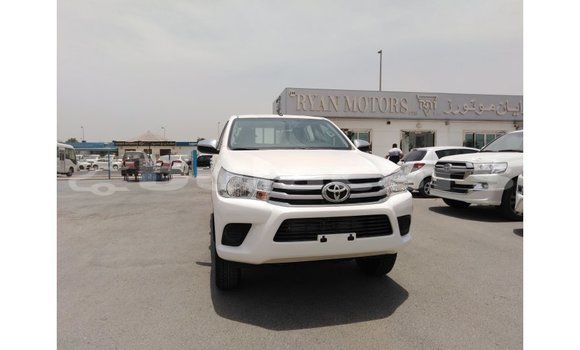 Buy Import Toyota Hilux White Car in Import - Dubai in Central Buy Import Toyota Hilux White Car in Import - Dubai in Central
