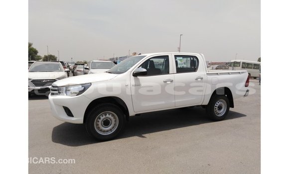Buy Import Toyota Hilux White Car in Import - Dubai in Central Buy Import Toyota Hilux White Car in Import - Dubai in Central