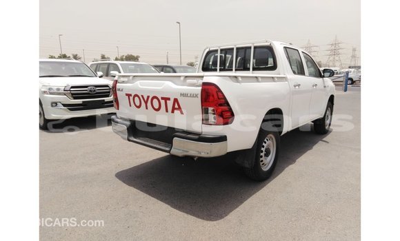 Buy Import Toyota Hilux White Car in Import - Dubai in Central Buy Import Toyota Hilux White Car in Import - Dubai in Central