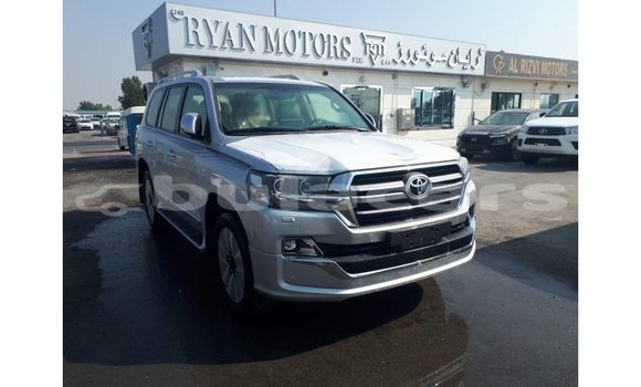 Buy Import Toyota Land Cruiser Grey Car in Import - Dubai in Central Buy Import Toyota Land Cruiser Grey Car in Import - Dubai in Central