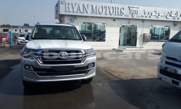 Buy Import Toyota Land Cruiser Grey Car in Import - Dubai in Central Buy Import Toyota Land Cruiser Grey Car in Import - Dubai in Central