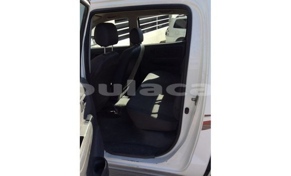 Buy Import Toyota Hilux White Car in Import - Dubai in Central Buy Import Toyota Hilux White Car in Import - Dubai in Central
