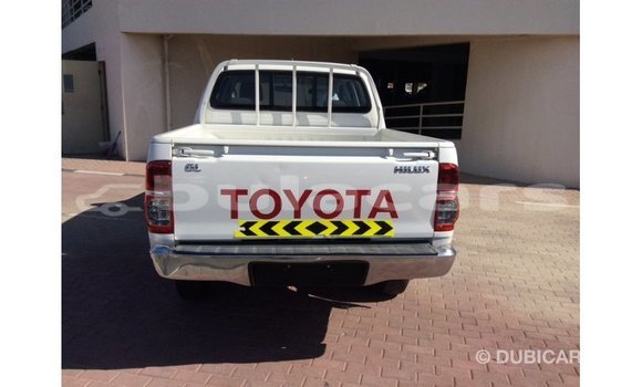 Buy Import Toyota Hilux White Car in Import - Dubai in Central Buy Import Toyota Hilux White Car in Import - Dubai in Central