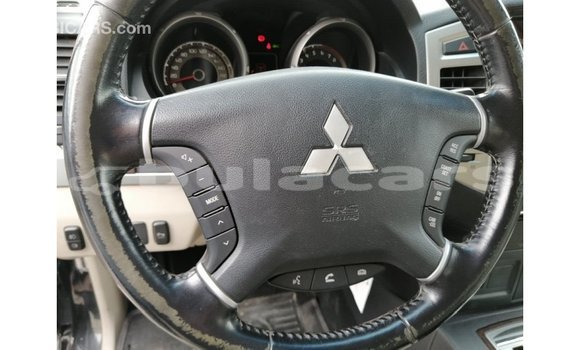 Buy Import Mitsubishi Pajero Black Car in Import - Dubai in Central Buy Import Mitsubishi Pajero Black Car in Import - Dubai in Central