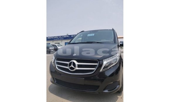 Acheter Import Voiture Mercedes-Benz 250 Noir à Import - Dubai, Central Acheter Import Voiture Mercedes-Benz 250 Noir à Import - Dubai, Central