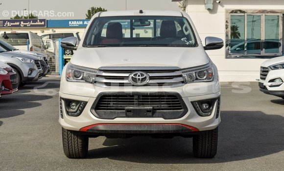 Buy Import Toyota Hilux White Car in Import - Dubai in Central Buy Import Toyota Hilux White Car in Import - Dubai in Central