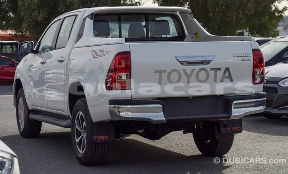 Buy Import Toyota Hilux White Car in Import - Dubai in Central Buy Import Toyota Hilux White Car in Import - Dubai in Central