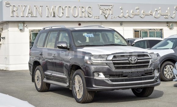 Buy Import Toyota Land Cruiser Grey Car in Import - Dubai in Central Buy Import Toyota Land Cruiser Grey Car in Import - Dubai in Central