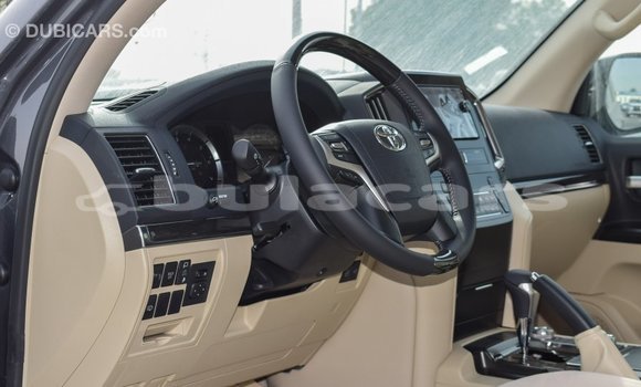 Buy Import Toyota Land Cruiser Grey Car in Import - Dubai in Central Buy Import Toyota Land Cruiser Grey Car in Import - Dubai in Central