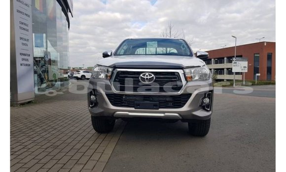 Buy Import Toyota Hilux Brown Car in Import - Dubai in Central Buy Import Toyota Hilux Brown Car in Import - Dubai in Central