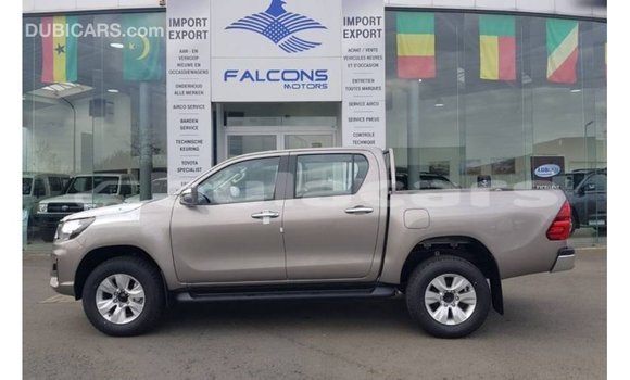 Buy Import Toyota Hilux Brown Car in Import - Dubai in Central Buy Import Toyota Hilux Brown Car in Import - Dubai in Central