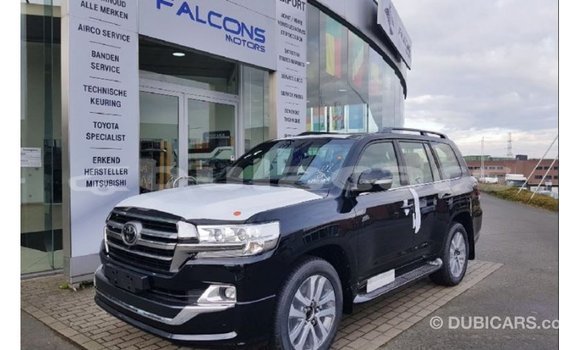Acheter Import Voiture Toyota Land Cruiser Noir à Import - Dubai, Central Acheter Import Voiture Toyota Land Cruiser Noir à Import - Dubai, Central