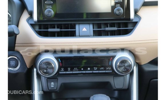 Acheter Import Voiture Toyota 4Runner Blanc à Import - Dubai, Central Acheter Import Voiture Toyota 4Runner Blanc à Import - Dubai, Central