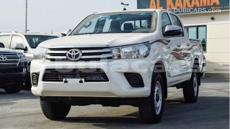 Big with watermark toyota hilux central import dubai 5929