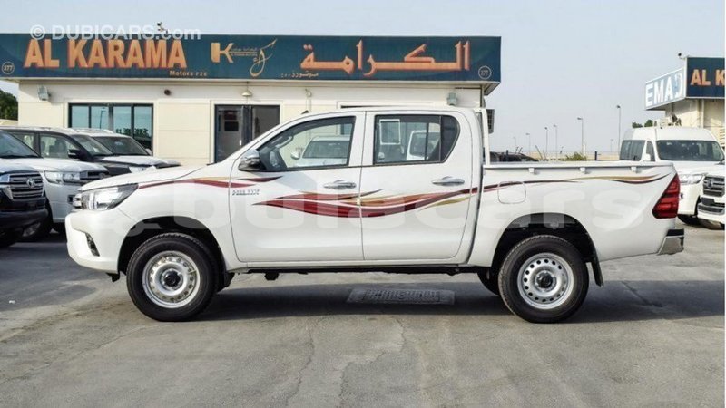 Big with watermark toyota hilux central import dubai 5929