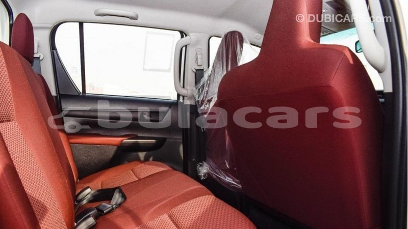 Big with watermark toyota hilux central import dubai 5929