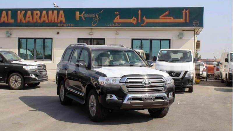 Big with watermark toyota land cruiser central import dubai 5930