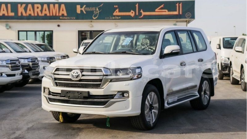 Big with watermark toyota land cruiser central import dubai 5931