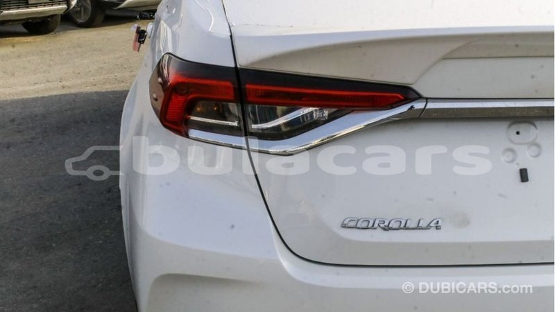 Big with watermark toyota corolla central import dubai 5938