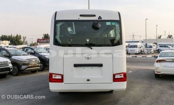 Acheter Import Voiture Toyota Coaster Blanc à Import - Dubai, Central Acheter Import Voiture Toyota Coaster Blanc à Import - Dubai, Central