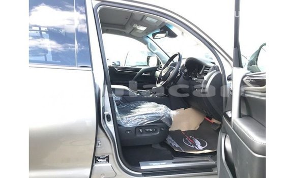 Acheter Import Voiture Lexus LX Gris à Import - Dubai, Central Acheter Import Voiture Lexus LX Gris à Import - Dubai, Central