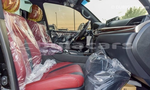 Acheter Import Voiture Lexus LX Noir à Import - Dubai, Central Acheter Import Voiture Lexus LX Noir à Import - Dubai, Central