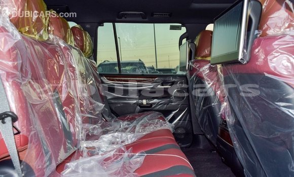 Acheter Import Voiture Lexus LX Noir à Import - Dubai, Central Acheter Import Voiture Lexus LX Noir à Import - Dubai, Central