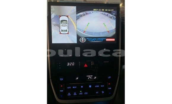 Acheter Import Voiture Toyota Land Cruiser Noir à Import - Dubai, Central Acheter Import Voiture Toyota Land Cruiser Noir à Import - Dubai, Central