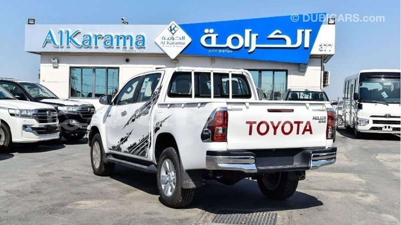 Big with watermark toyota hilux central import dubai 5952