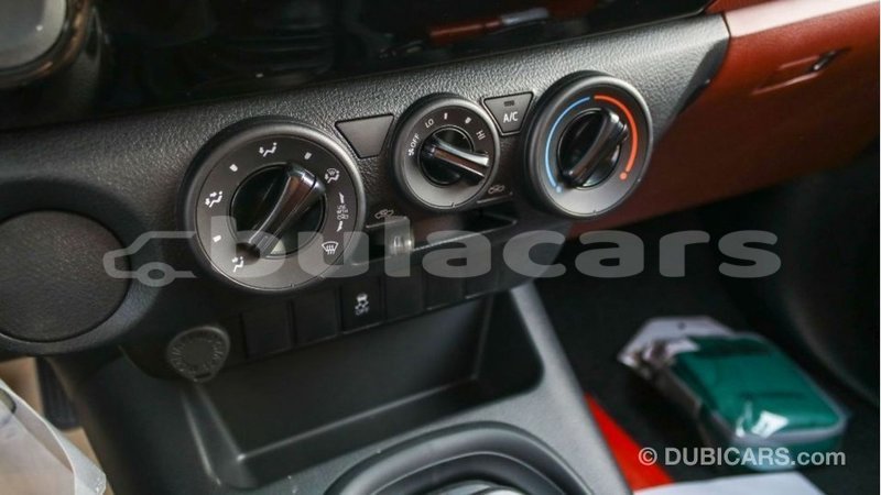 Big with watermark toyota hilux central import dubai 5954