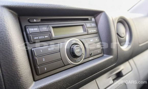 Acheter Import Voiture Nissan Urvan Blanc à Import - Dubai, Central Acheter Import Voiture Nissan Urvan Blanc à Import - Dubai, Central