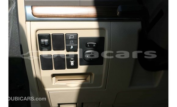 Acheter Import Voiture Toyota Land Cruiser Noir à Import - Dubai, Central Acheter Import Voiture Toyota Land Cruiser Noir à Import - Dubai, Central