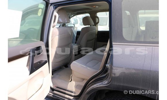 Acheter Import Voiture Toyota Land Cruiser Noir à Import - Dubai, Central Acheter Import Voiture Toyota Land Cruiser Noir à Import - Dubai, Central