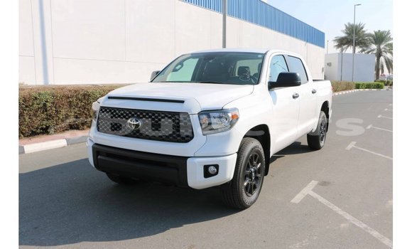 Acheter Import Voiture Toyota Tundra Blanc à Import - Dubai, Central Acheter Import Voiture Toyota Tundra Blanc à Import - Dubai, Central
