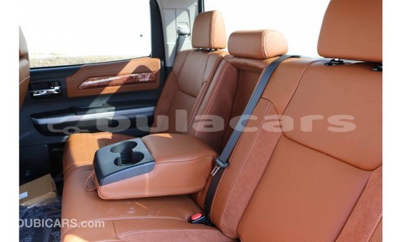 Buy Import Toyota Tundra White Car in Import - Dubai in Central Buy Import Toyota Tundra White Car in Import - Dubai in Central