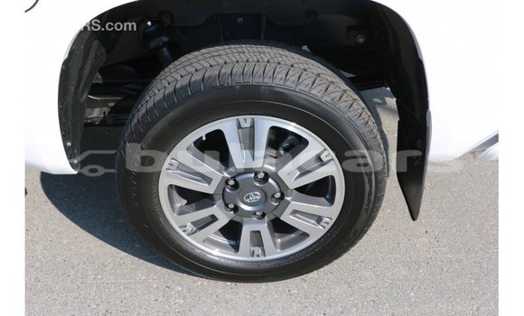 Buy Import Toyota Tundra White Car in Import - Dubai in Central Buy Import Toyota Tundra White Car in Import - Dubai in Central